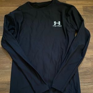 Men’s large under Armour shirt